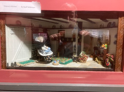 AWorldInMiniature-D