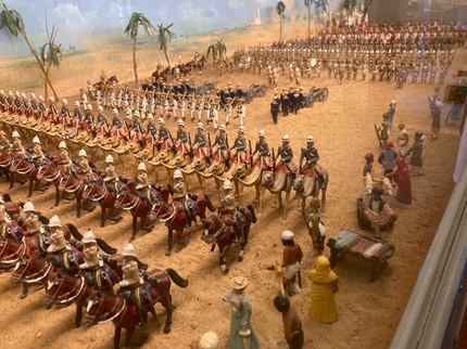 Cholmondeley Soldiers 02 Large