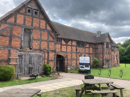 MiddletonHall-OldCourtyard